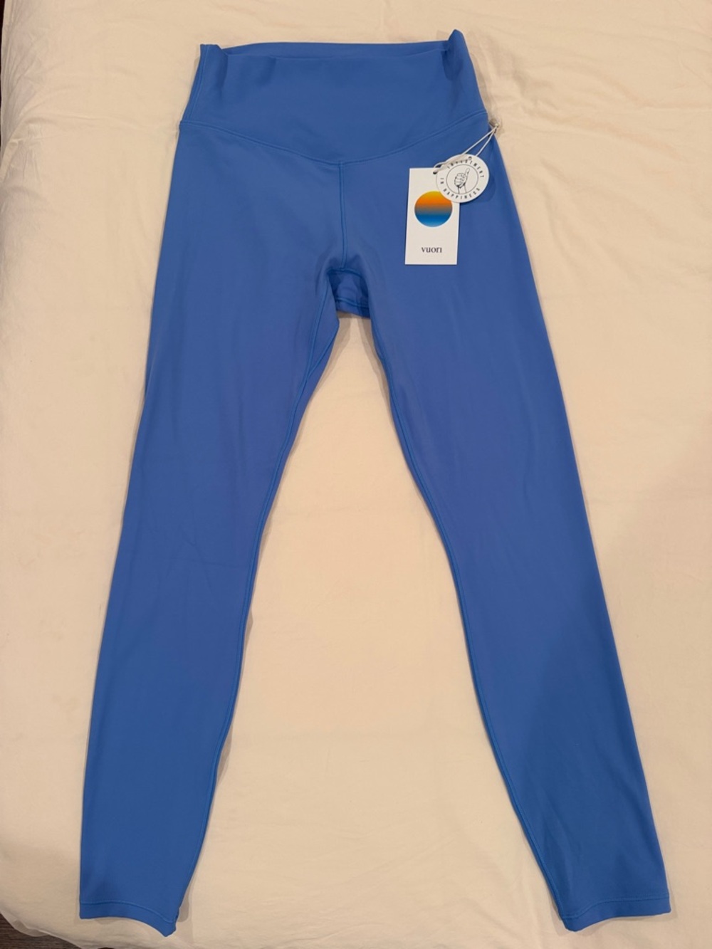 New With Tags Vuori Matching Set All The Feels Legging + Sports Bra Top in Blue